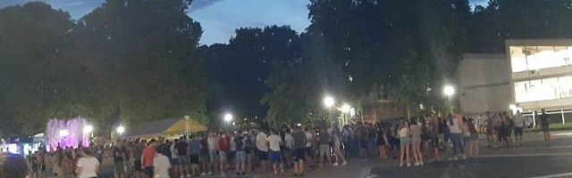 VIDEO: Studenti se pobunili zbog najave zatvaranja domova, Vučić brzo promenio odluku