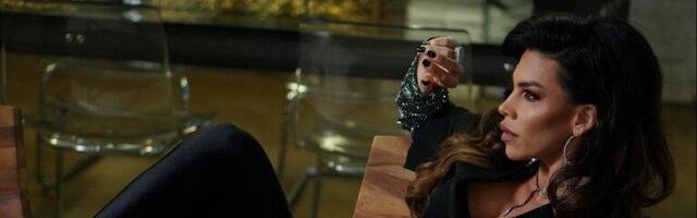 Kaya smuvala direktora! Pevačica ne gubi vreme