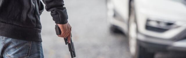 Teška noć u Beogradu: Upucan mladić ispred "Topčiderca"