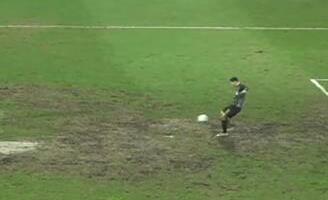 KOMEDIJA U CRNOGORSKOM FUDBALU! Verovali, ili ne, ovaj bizaran trenutak može da odluči šampiona kod komšija (VIDEO)