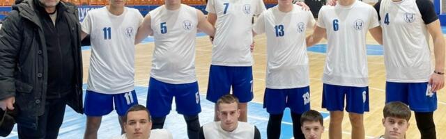 Gimnazijalci iz Vlasotinca vicešampioni Jablaničkog okruga u košarci