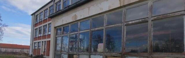 Milošević: Osnovna škola u selu Pejkovac se raspada – za vinograde, kafanske račune, EXPO i leteće taksije se ima, za škole ne