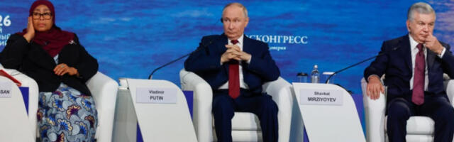 Путин: Нема сврхе састајати се са Зеленским, његово писмо неозбиљно