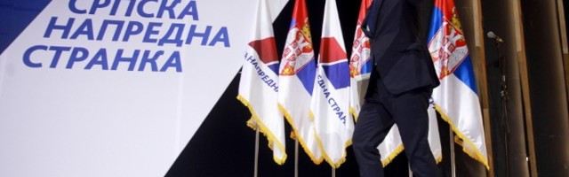 "SNS koalicione partnere  jede i usisava, poješće i društvo"