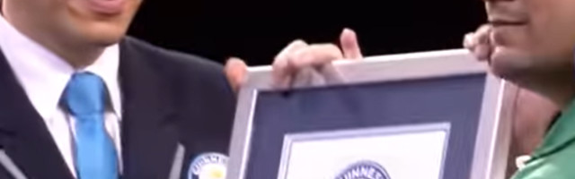 Za jedan minut razbio 245 oraha - GLAVOM!