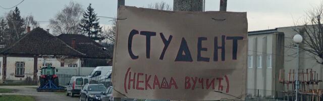 Studenti i srednjoškolci iz Kragujevca u maršu na Beograd stigli do Miraševca (VIDEO)
