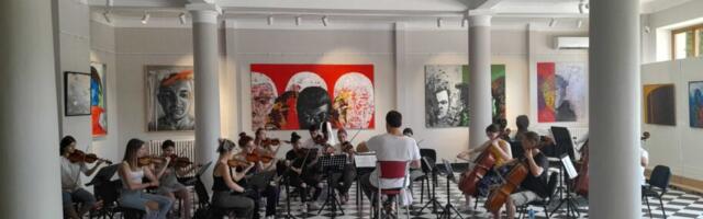 Ukrajinski muzičari otvaraju muzički festival „Strings“ u Leskovcu