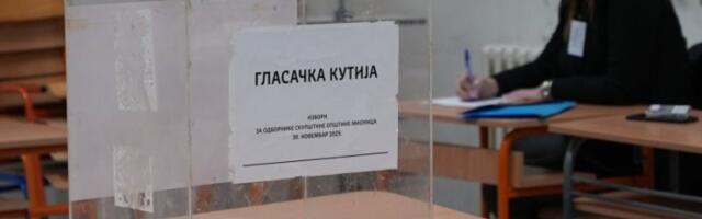 SADAŠNJA OPOZICIJA 2005. DONELA ZAKON KOJI DRŽAVNIM SLUŽBENICIMA ZABRANJUJE BAVLJENJE POLITIKOM! Izmislili da je opština Mionica dala otkaz njihovom kandidatu
