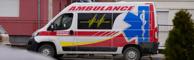 SIN (47) I RODITELJI PRONAĐENI MRTVI U kući kraj tela pronađen nož, sumnja se na trostruko ubistvo