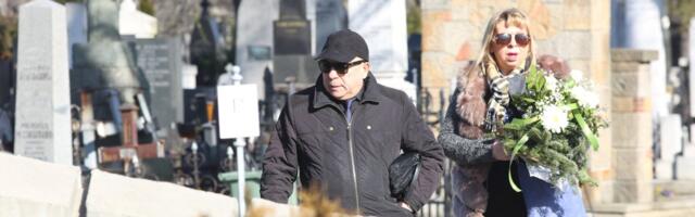 "Uništeni su mi srce, pluća, bubrezi, prostata..." Naš pevač godinama živeo u hotelu, sad je u teškom stanju