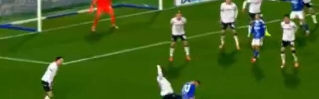 Auuuu, ovakav gol Hrvata se retko viđa! Ludilo u Seriji A, neverovatan pogodak za remi u 94. minutu