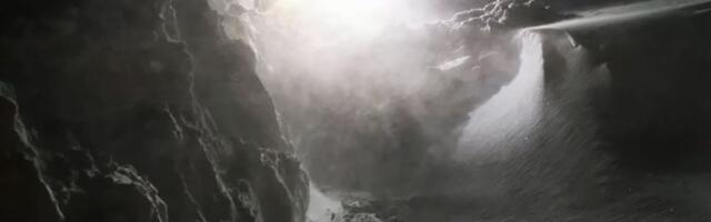 Eeriest winter scene in Serbia: Man stands alone in middle of strong blizzard on Mt. Golija!