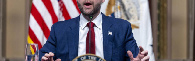 "TO NISU VANZEMALJCI, TO SU DEMONI!": Džej Di Vens šokirao tvrdnjom o nečistim silama koje navodno zavode čovečanstvo