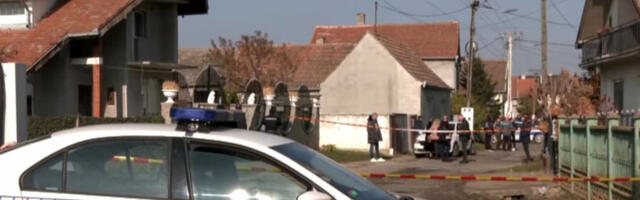 SUĐENJE ZA TRAGEDIJU U DOMU ZA STARE U VOJKI  On se tereti da je  kao ko­ri­snik uslu­ge sme­šta­ja iza­zvao po­žar