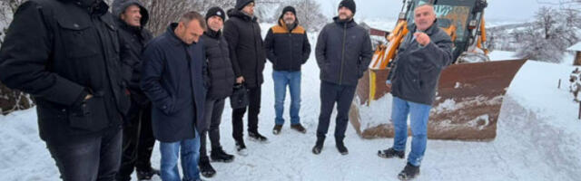 Зукорлић обишао завејана села у општини Сјеница, најтеже у Кладничком крају