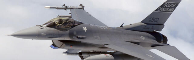 „Борбени соко” остаје на небу до 2040.