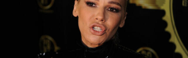 NATAŠA BEKVALC GRCA U SUZAMA, HITNO PREKINUT PROGRAM! Pevačici je OVO RAZORILO DUŠU, svi se sjatili oko nje! (VIDEO)