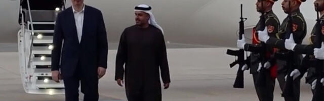 Vučić stigao u Abu Dabi: “Želim da i naša Srbija bude poput ove prelepe zemlje” (VIDEO)