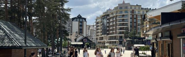 HTELI HLEBA BEZ MOTIKE: Zakupili kućicu na udarnom mestu, pa je izdavali drugima?! Kontrolisani prodajni objekti u centru Zlatibora