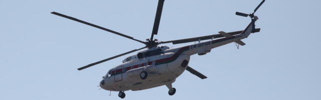 Prevrnuo se ruski putnički helikopter nakon poletanja! Najmanje 10 osoba povređeno u nesreći (VIDEO)