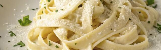 Brza pasta sa piletinom i pavlakom - jednostavan recept gotov za 20 minuta