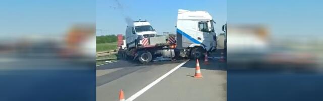 Kolaps na auto-putu kod Požarevca, SVE STOJI! Uklanja se šleper polupan u nezgodi
