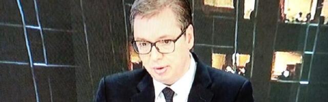 LAŽOV Vučić „misli da nije potpisao“ Zakon o referendumu