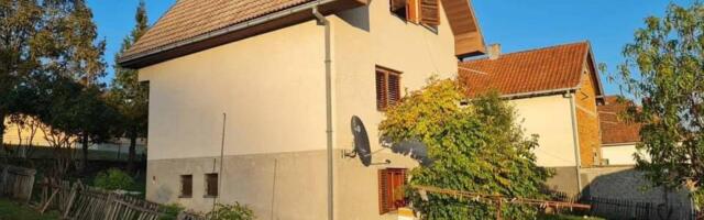 Srbi rasprodaju imanja za bagatelu: Dve kuće, ambar i voćnjak za 11.000€! Ovo su najjeftinije nekretnine!