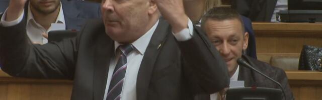 Monarhisti pozivaju opoziciju da im se pridruži u bojkotu parlamenta