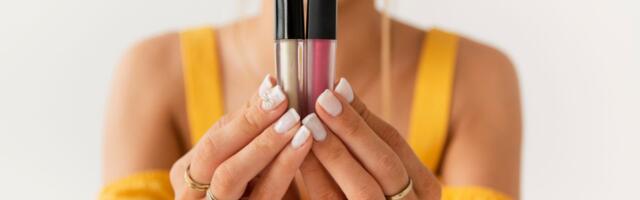 Sjaj za usne sa ukusom bureka: Trend koji miriše na detinjstvo… ili na prvi april?