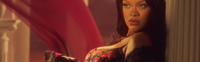 Tek se rodila, a već pozira za naslovnu stranu: Rijanina ćerkica Roki nosi prve ikada napravljene Dior pelene