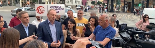 "Birate između kreveta u bolnici i stolice na stadionu"