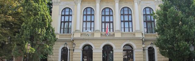 Zaposleni Prve kragujevačke gimnazije privremeno odustaju od obustave rada