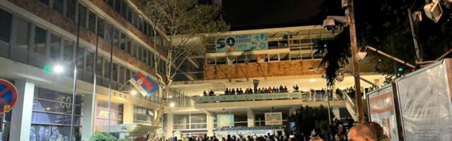 Blokaderi pokušavaju novi teroristički napad na RTS, na Košutnjak