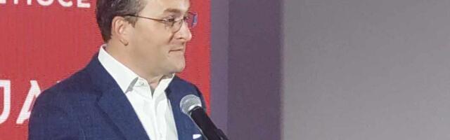 Oglasio se Nikola Selaković: Ciljaju mene, a gađaju Vučića