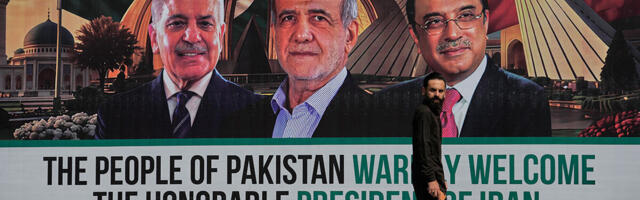 IRANSKI PREDSEDNIK PRVI PUT IZAŠAO IZ ZEMLJE OD POČETKA RATA! Pezeškijan u Pakistanu sa posrednicima u pregovorima između Teherana i Vašingtona (FOTO)