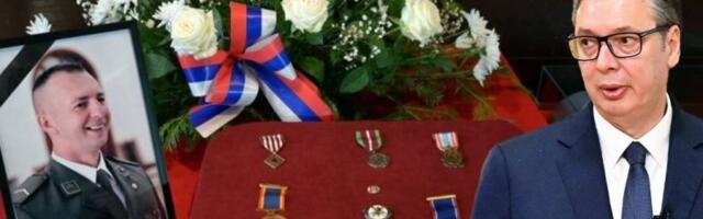 ORDEN KARAĐORĐEVE ZVEZDE PRVOG STEPENA ZA NASTRADALOG VOJNIKA! Vučić posthumno odlikovao Milovana Jovanovića koji je poginuo u mirovnoj misiji u Libanu!