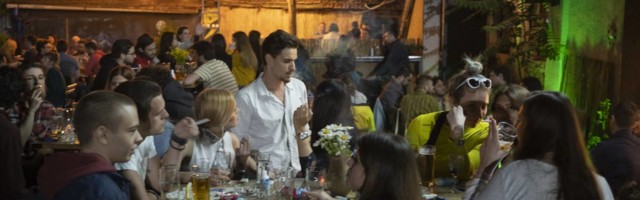 Srbi godišnje popiju 11 litara alkohola, što je skoro duplo više od svetskog proseka