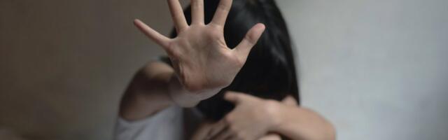 STRAVIČNO NASILJE U KOSOVSKOJ MITROVICI: Otac pretukao ćerku,  naneo joj teške povrede!