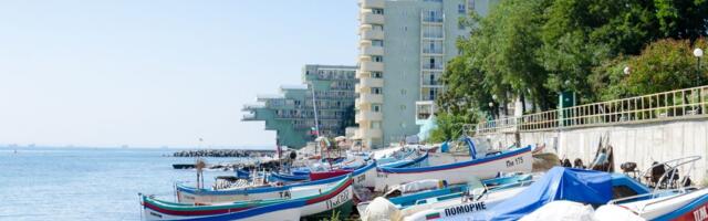 Srušen čuveni hotel, simbol primorja: Tu su dolazile babe da se valjaju u blatu pored mora, evo šta će tu nići