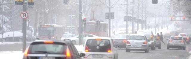 LEDENA KIŠA I SNEG POČELI DA PADAJU U OVOM DELU SRBIJE! Evo kada padavine stižu do Beograda, biće opšti KIJAMET