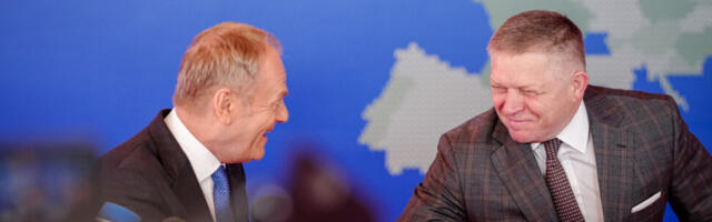 Туск покушао да се нашали на рачун Русије,  Фицо га прекинуо (ВИДЕО)
