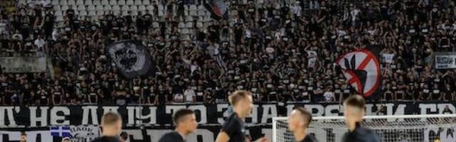 Grobari u glas: KOSOVO JE SRBIJA! (VIDEO)