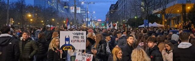 "Računajte na nas": Srednjoškolci ispred Republičkog javnog tužilaštva (FOTO, VIDEO)