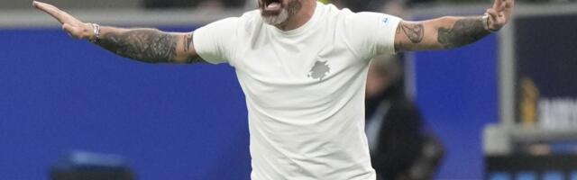 Stanković poludeo na moskovskom derbiju! Hteo da se bije sa igračima Lokomotive, psovke su se lako čitale sa usana (VIDEO)