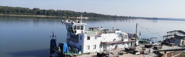 Drama na Dunavu: Kad su videli policiju pobegli čamcem, za sobom ostavili cisternu sa 5.500 litara nafte