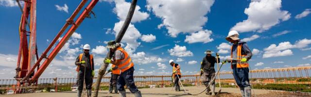 Horor: Pumpa za beton pala na radnika - poginuo na mestu