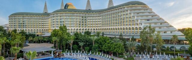 Za one koji vole raskošan hotelski ambijent, peščanu plažu i odmor pun sadržaja – Delphin Imperial Resort Hotel 5★