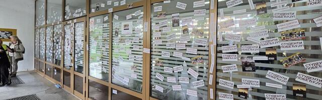 Učenici Jovine bili zaključani u Mašinskoj tokom protesta roditelja, direktoru poručeno da se vrati u Ćacilend