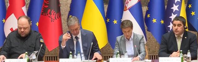 „Partnerstvo je divna želja, ali teško to ide“: Vučić na konferenciji koju organizuju Srbija i Ukrajina